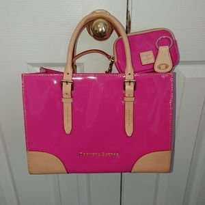 EUC Dooney & Bourke Janine Satchel w/Accessories